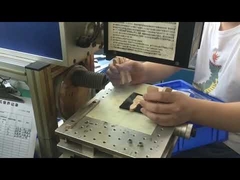 Come realizzare il logo inciso al laser di un'unità flash USB in legno?